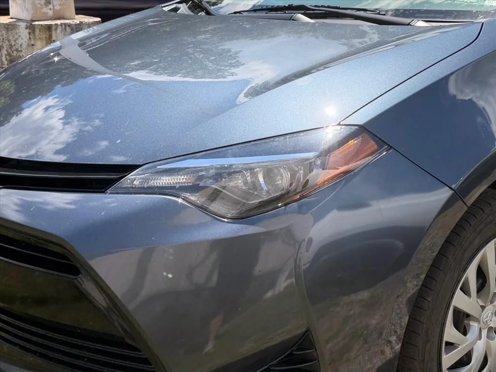 Used 2018 Gray Toyota LE image 4
