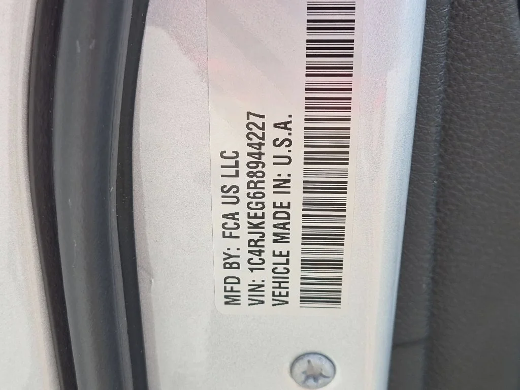 Used 2024 Silver Jeep Summit image 42