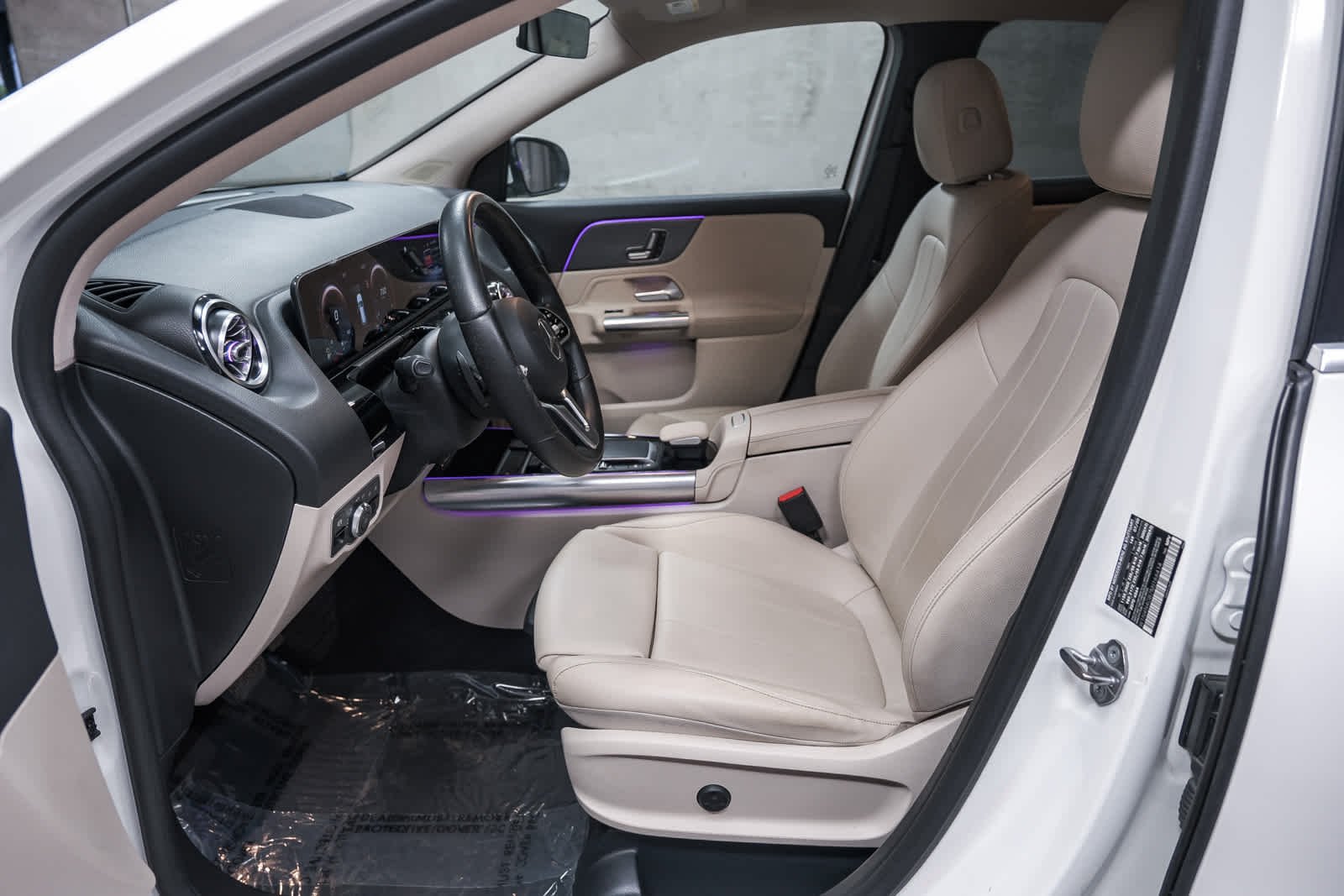 Used 2021 Polar White Mercedes-Benz GLA 250 image 14