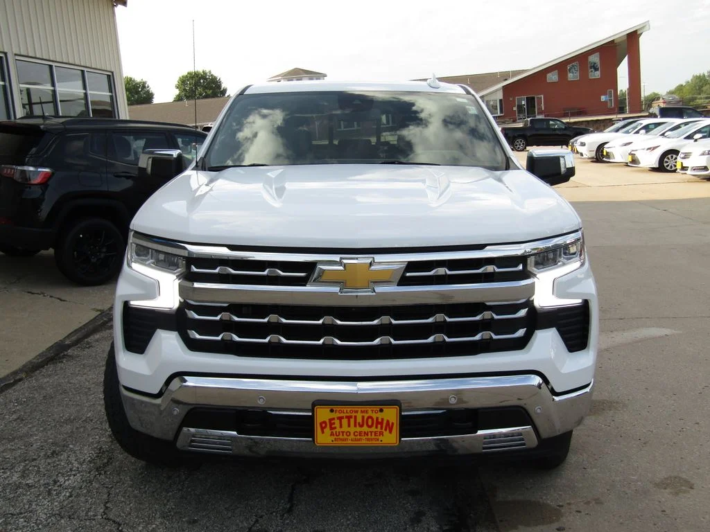 Used 2024 White Chevrolet LTZ image 13