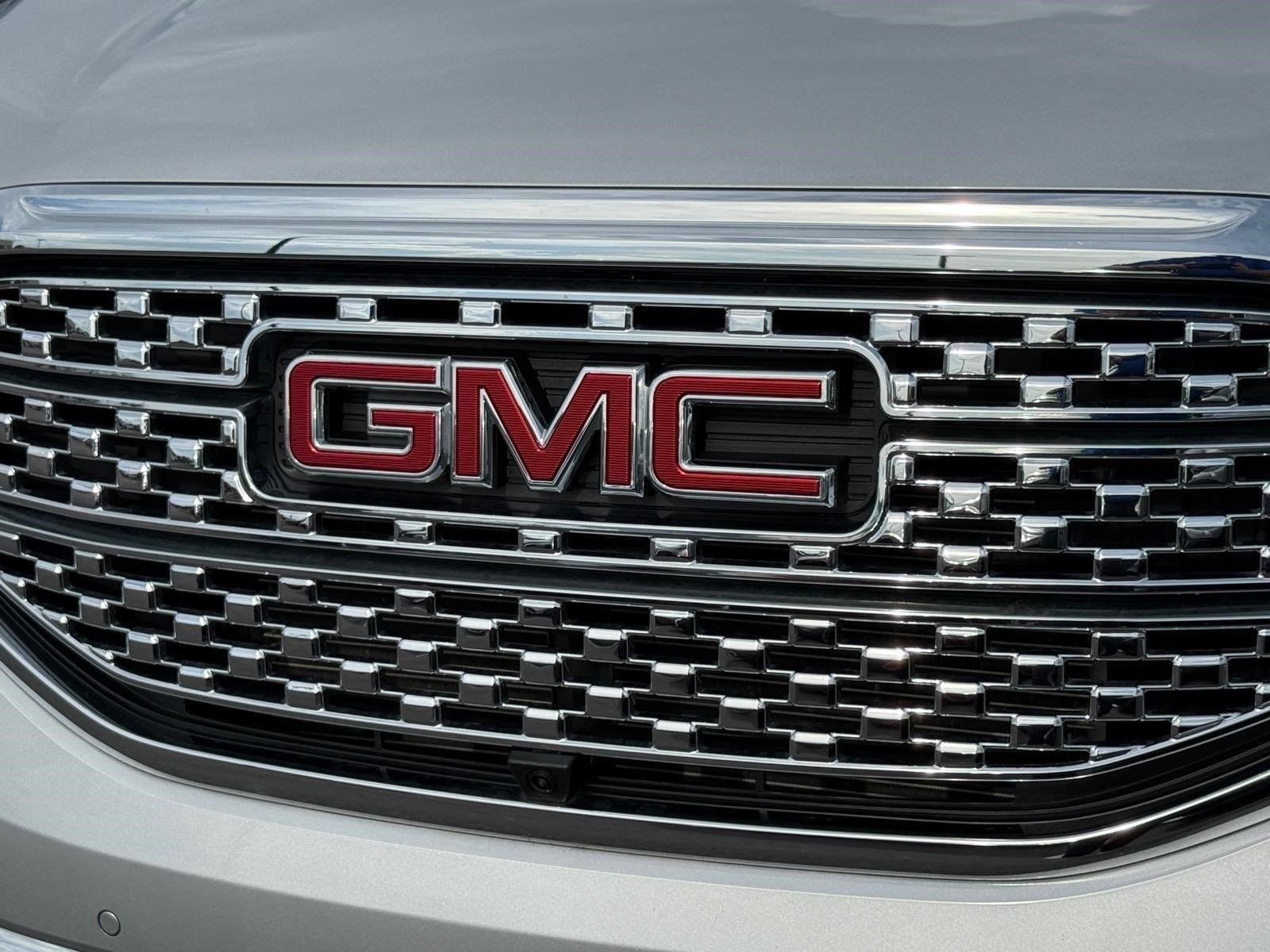 Used 2019 Quicksilver Metallic GMC Denali image 14