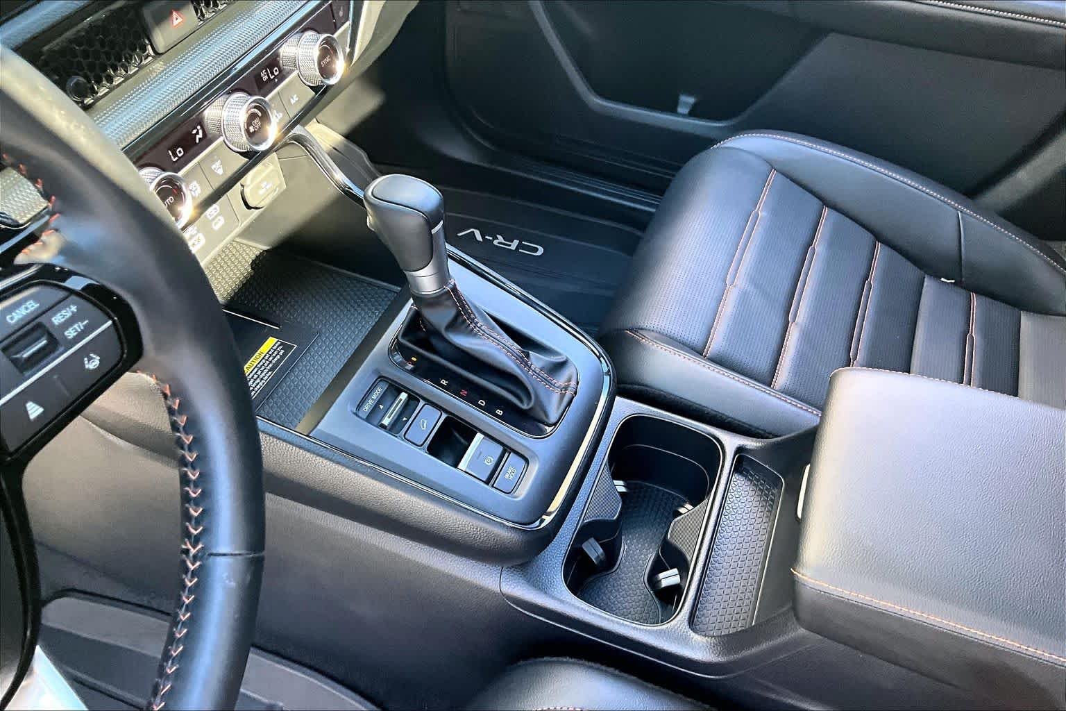 2025 Honda CR-V Sport Touring - Photo 17