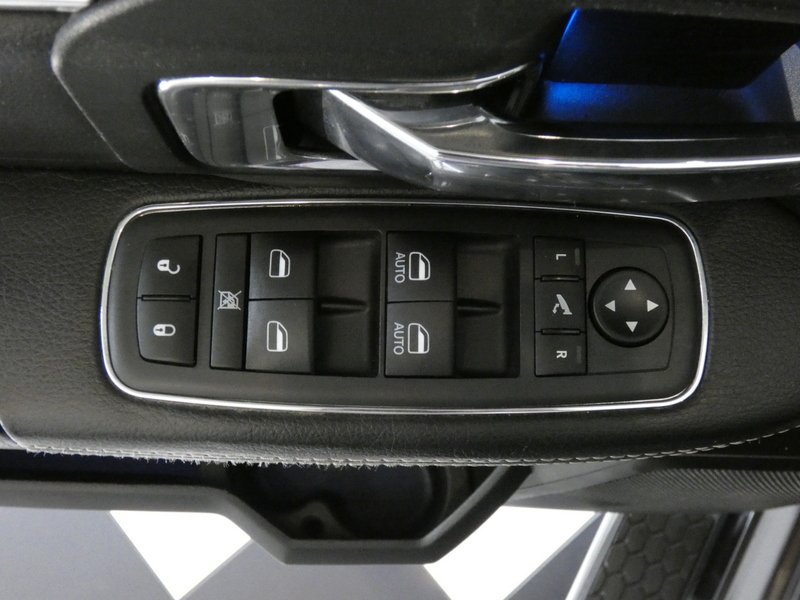 Used 2019 GRANITE CRYSTAL M Ram Crew Cab Laramie image 22