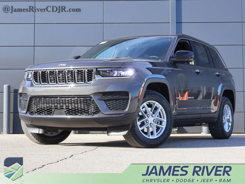 New 2026 Baltic Gray Metallic Clear-Coat Exterior Paint Jeep Laredo X image 1