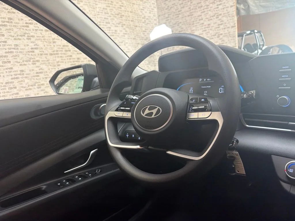 New 2026 Amazon Gray Hyundai SE image 17