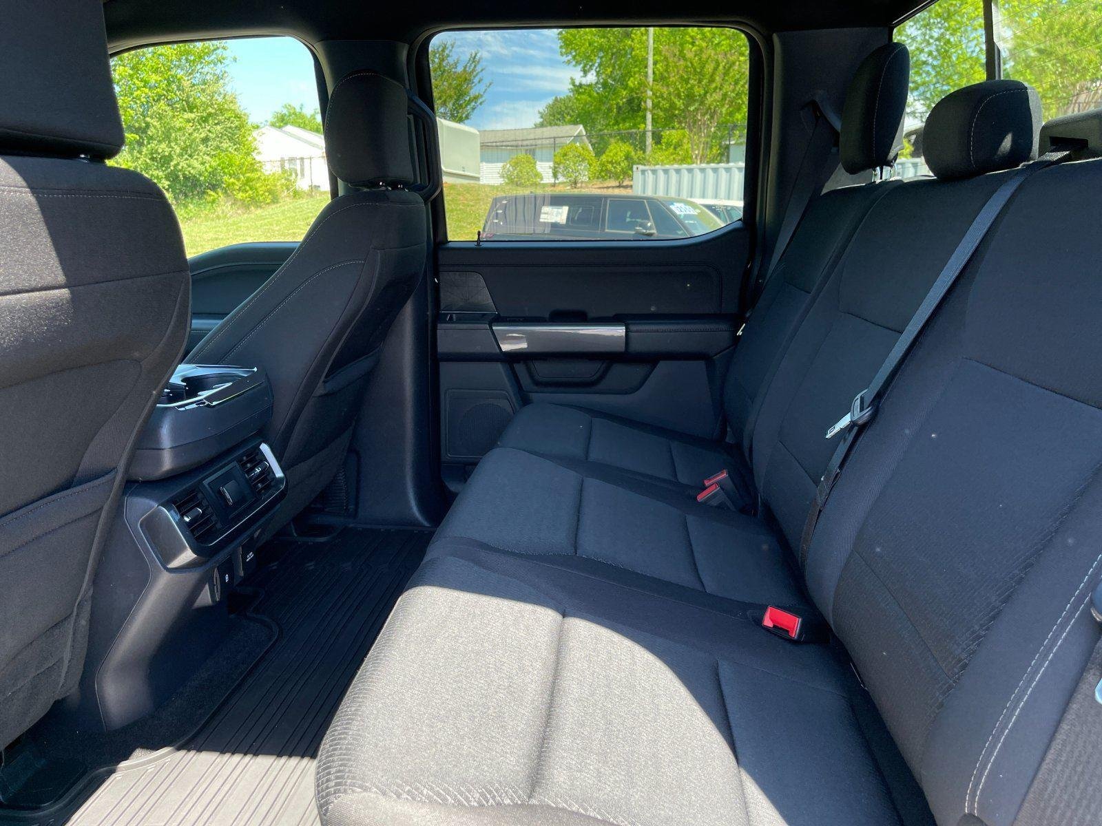 Used 2023 Agate Black Ford XLT image 33