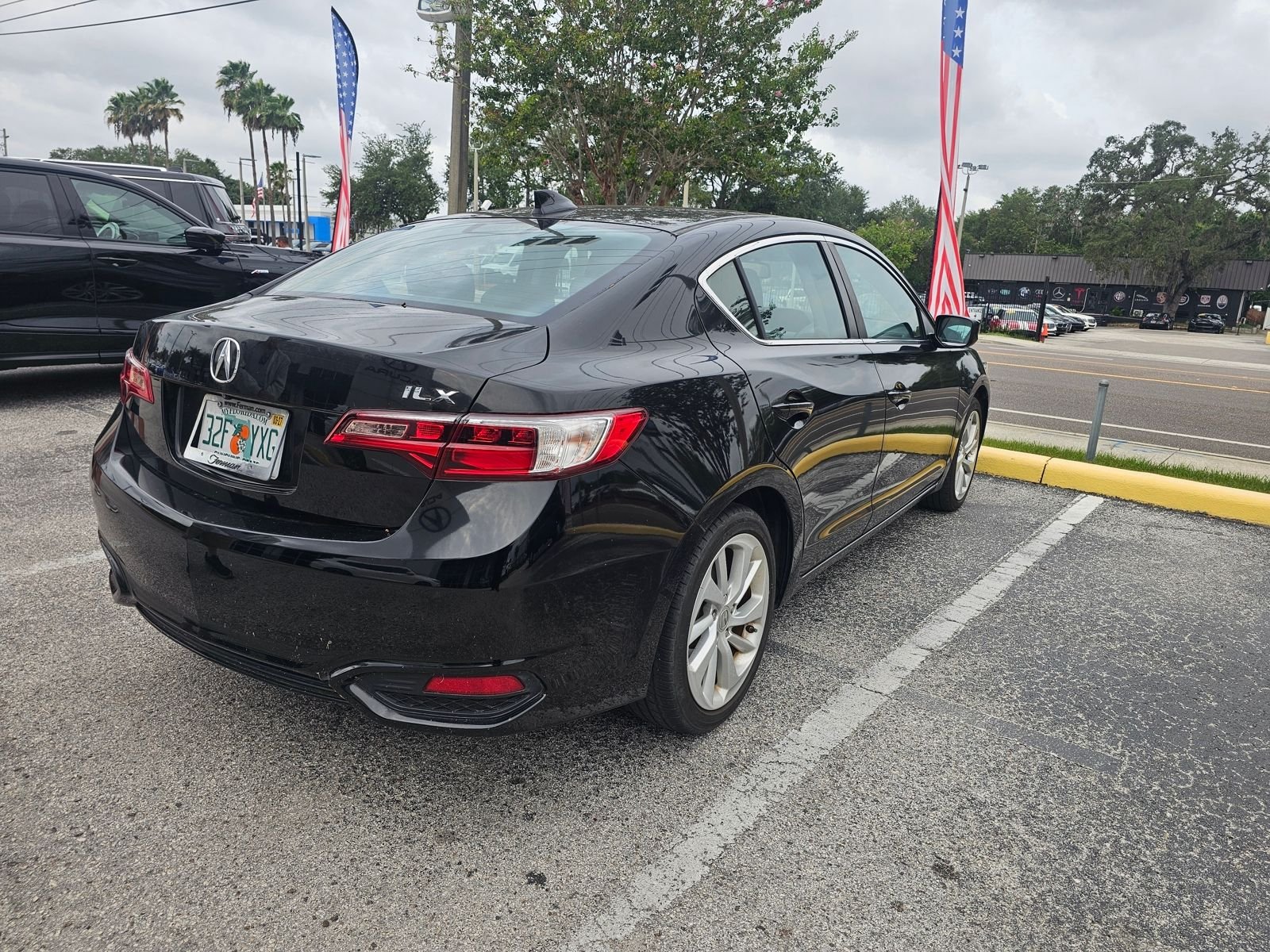 Used 2018 Black Acura Technology Plus image 4