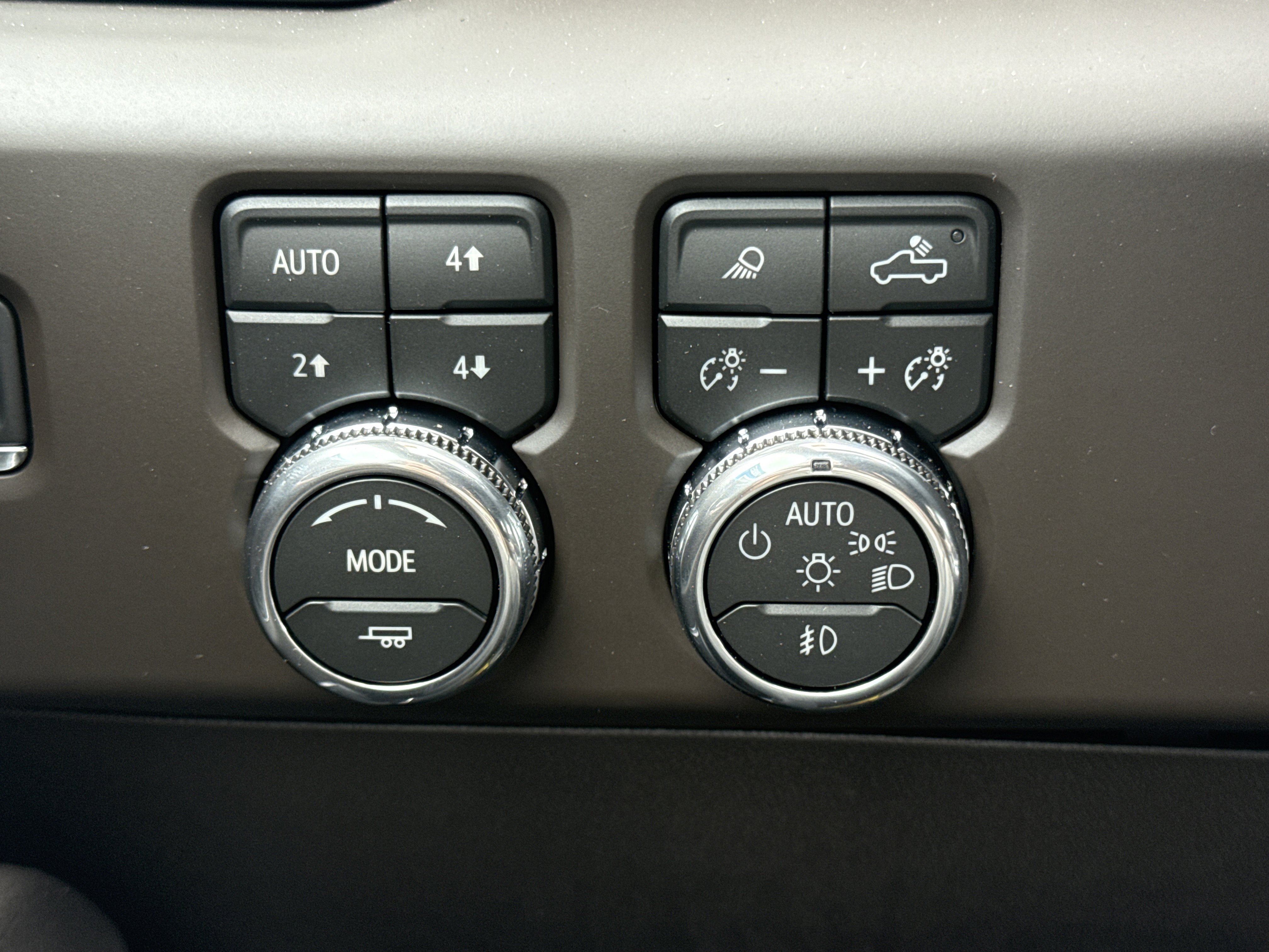 2026 GMC Sierra 3500HD Denali - Photo 27