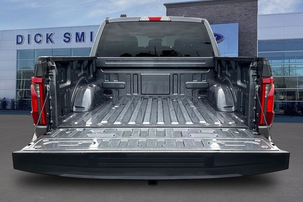Certified Used 2025 Gray Metallic Ford XLT image 7