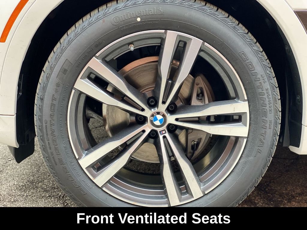 Used 2020 White BMW xDrive40i image 35