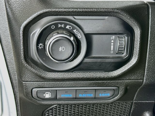 Used 2024 Silver Jeep Sport S 4xe image 10
