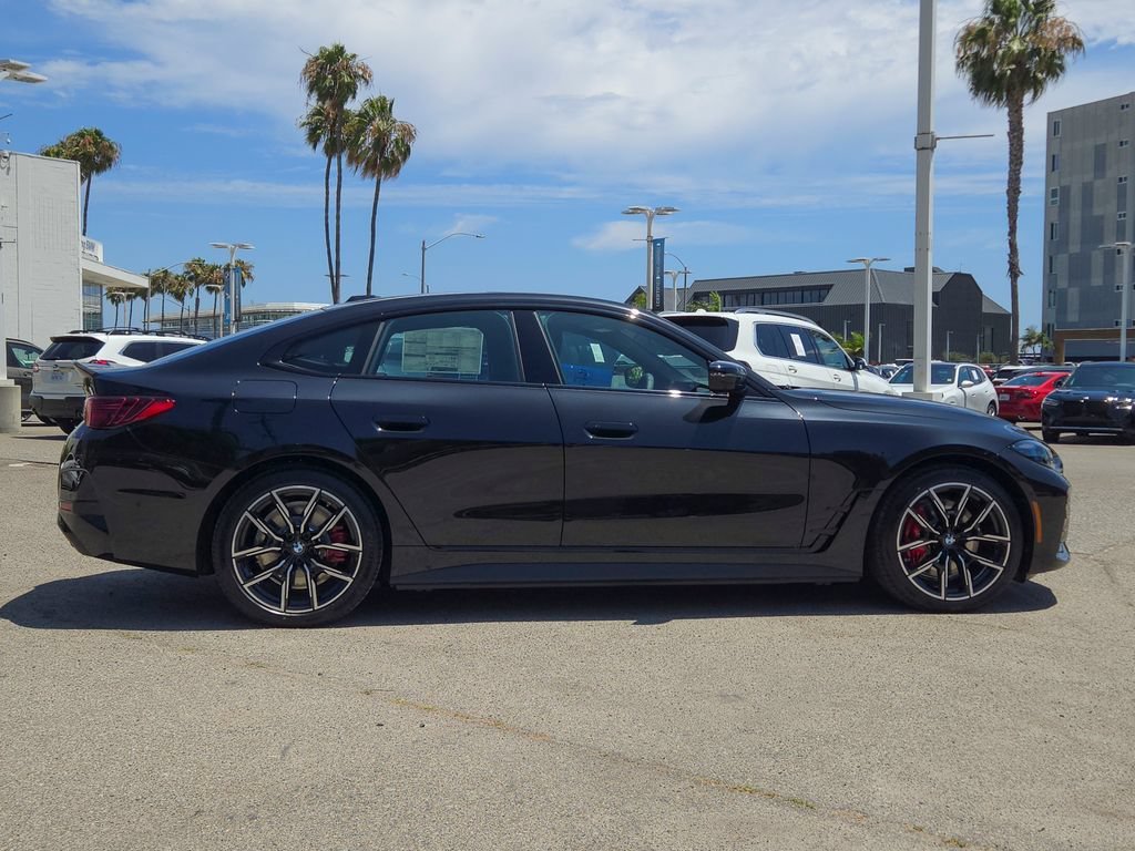 New 2026 Black Sapphire Metallic BMW xDrive40 image 4