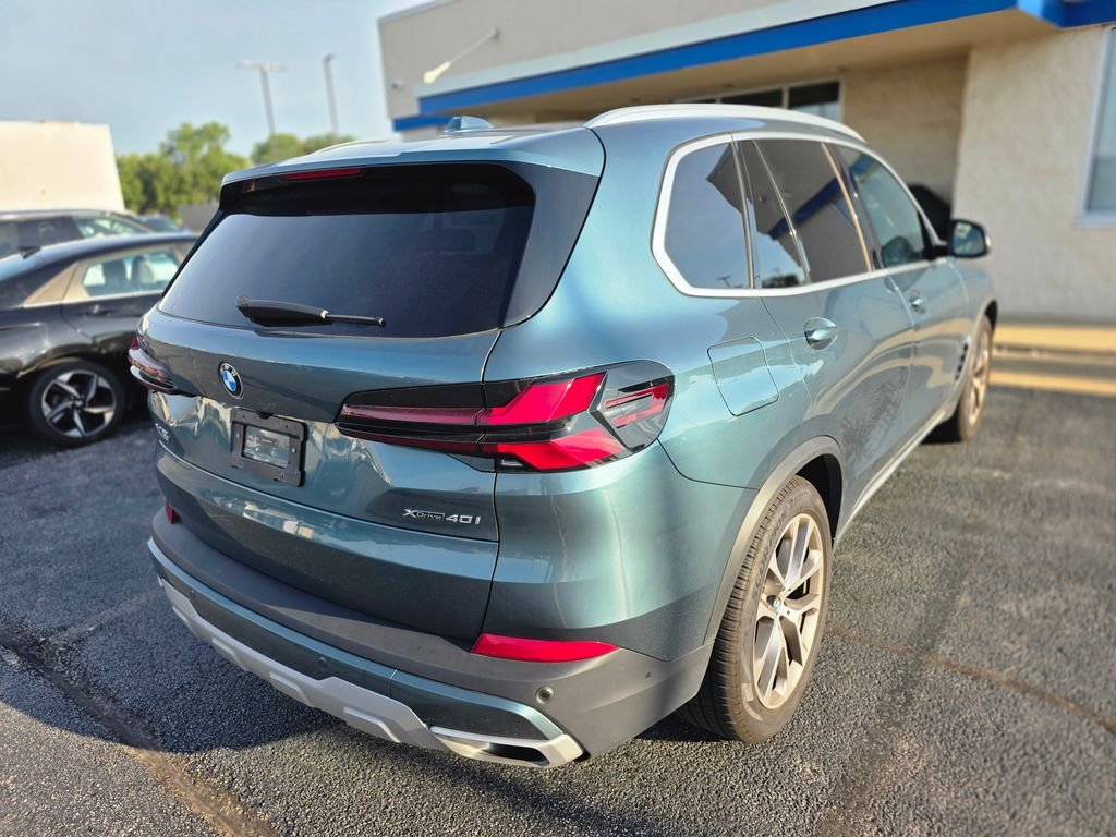 Used 2024 Blue Ridge Mountain Metallic BMW xDrive40i image 4