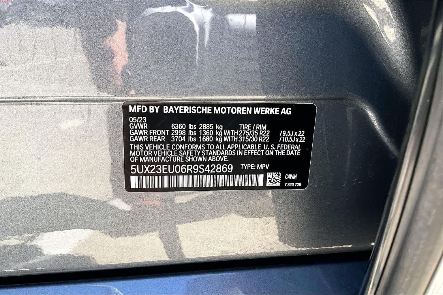Used 2024 Skyscraper Grey Metallic BMW xDrive40i image 33