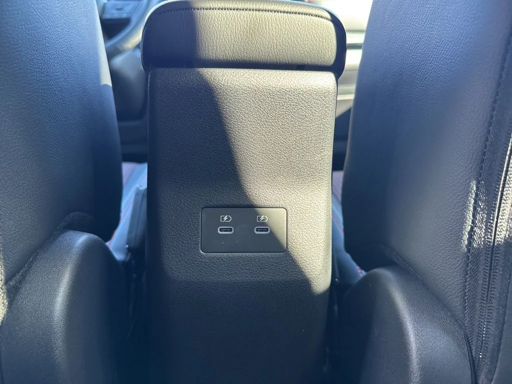 New 2026 Aspen White TriCoat / Super Black Two-tone Nissan SR image 18