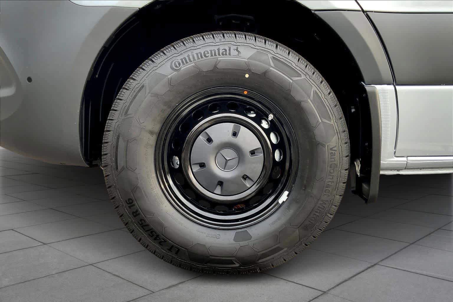 New 2026 High-tech silver metallic Mercedes-Benz  image 15