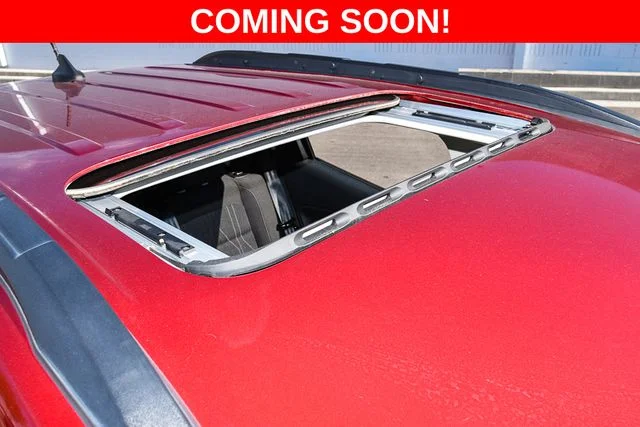 Used 2019 Red Ford SE image 8