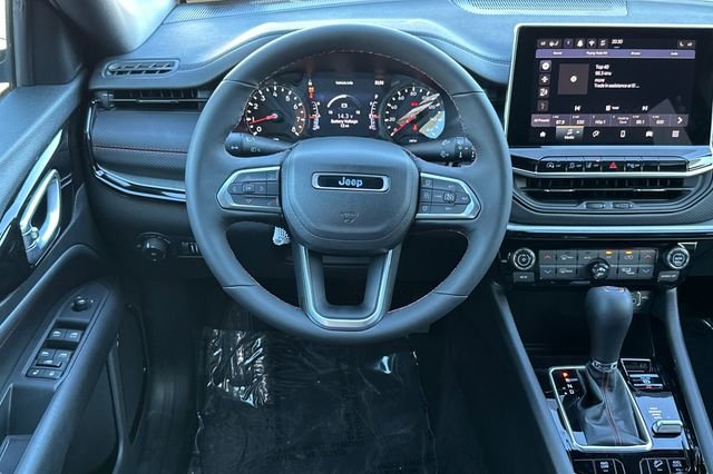2026 Jeep Compass Trailhawk - Photo 15