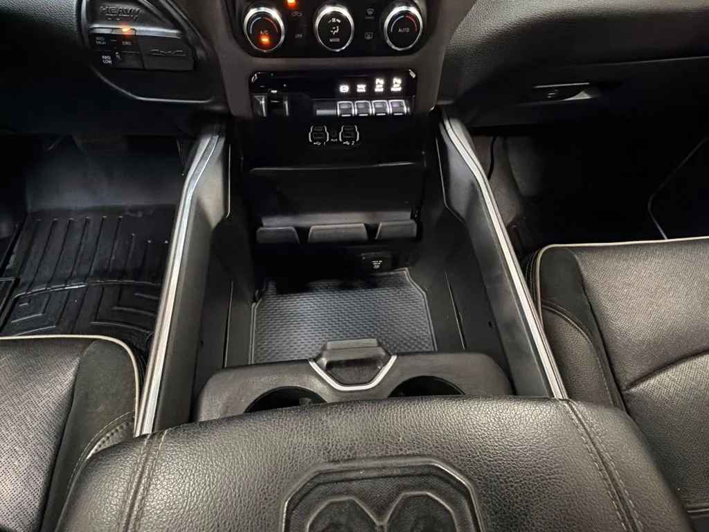 Used 2021 Granite Crystal Metallic Clearcoat Ram Laramie image 20
