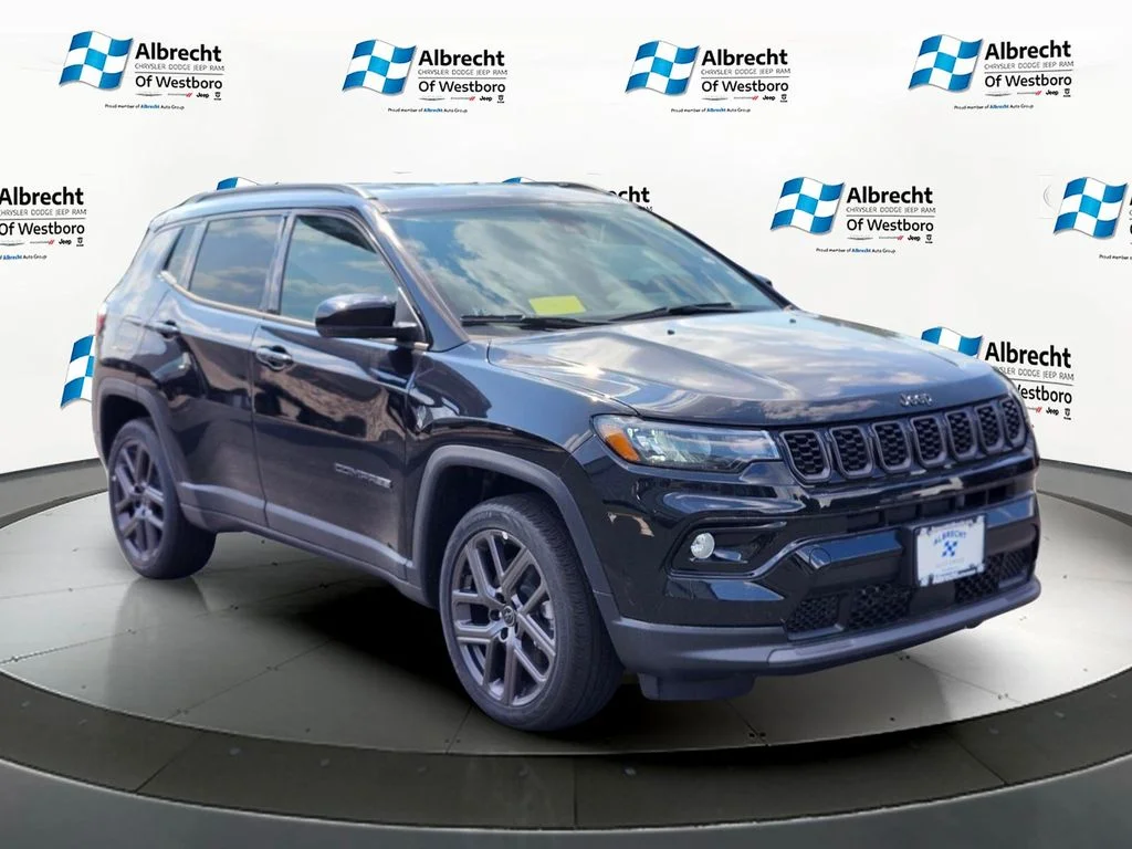 New 2026 Diamond Black Crystal Pearlcoat Jeep Limited image 7