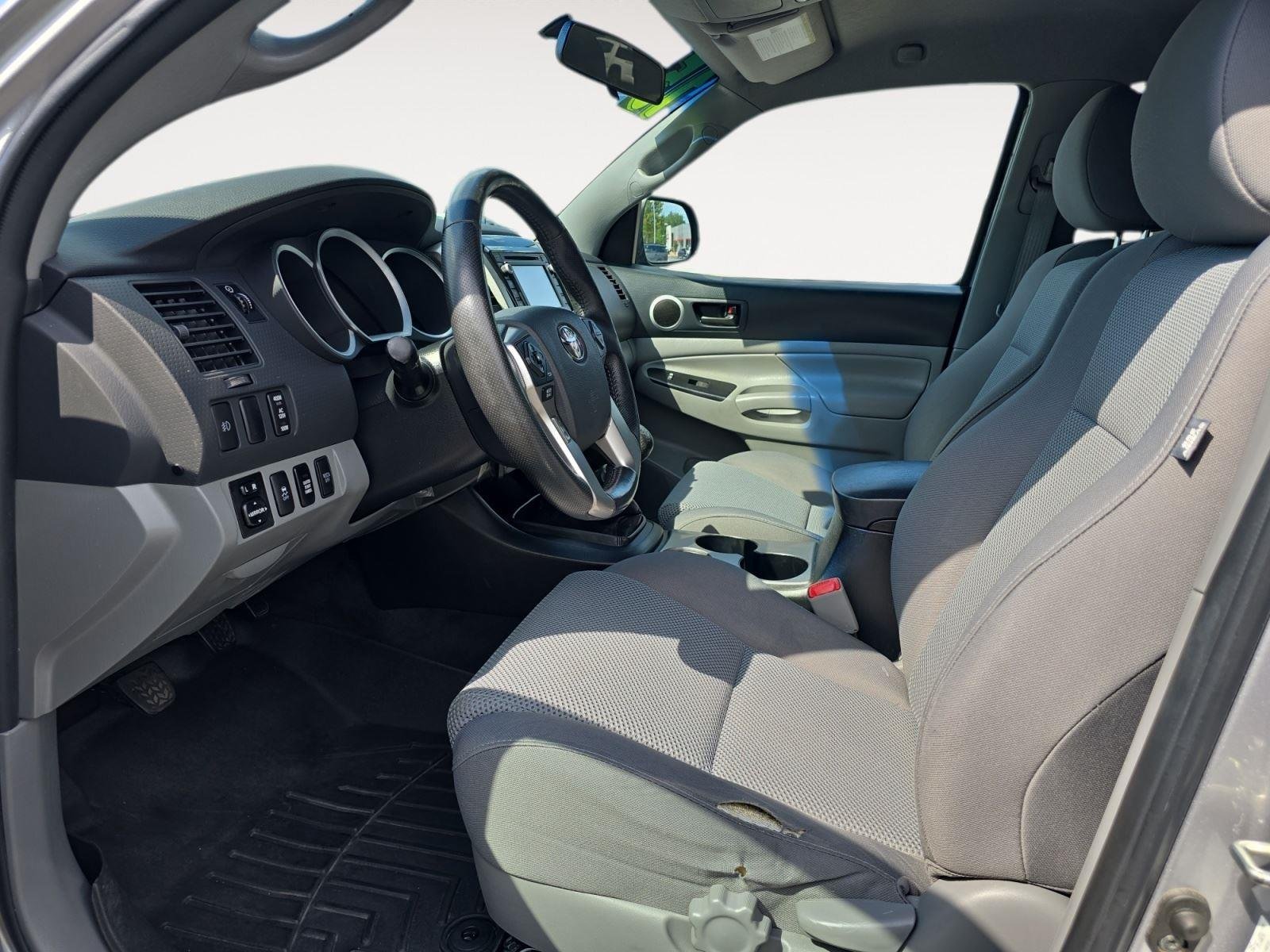 Used 2015 Silver Sky Metallic Toyota BASE image 10