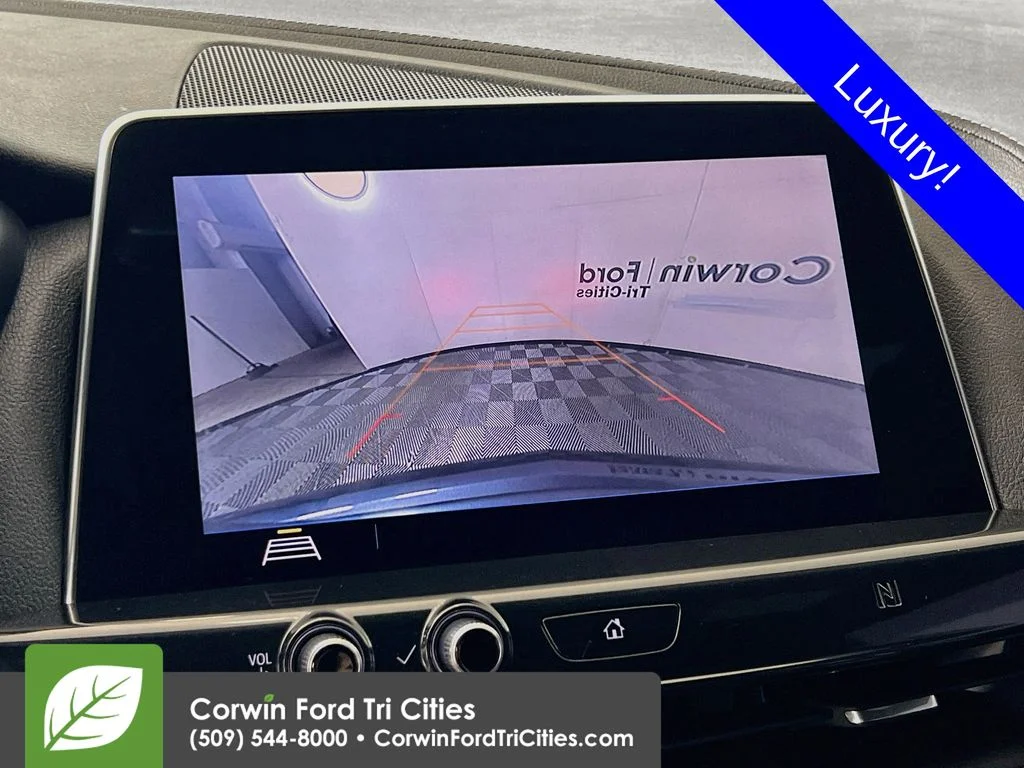 Used 2020 Gray Cadillac Luxury image 21