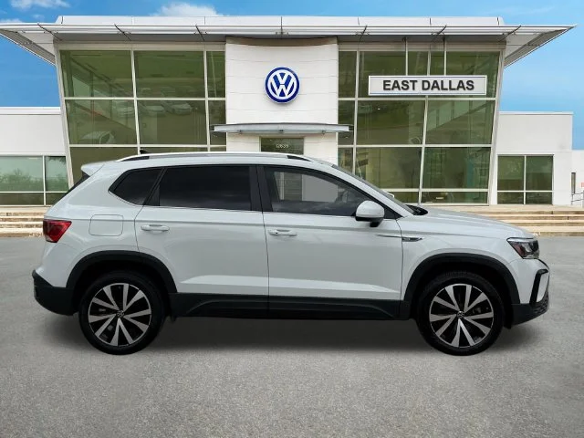 Used 2022 Volkswagen Taos SE with VIN 3VVRX7B25NM041448 for sale in Garland, TX