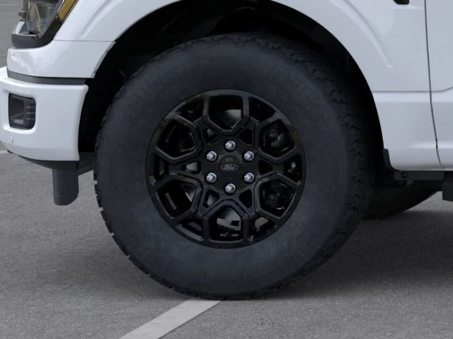 New 2026 Oxford White Ford XLT image 19