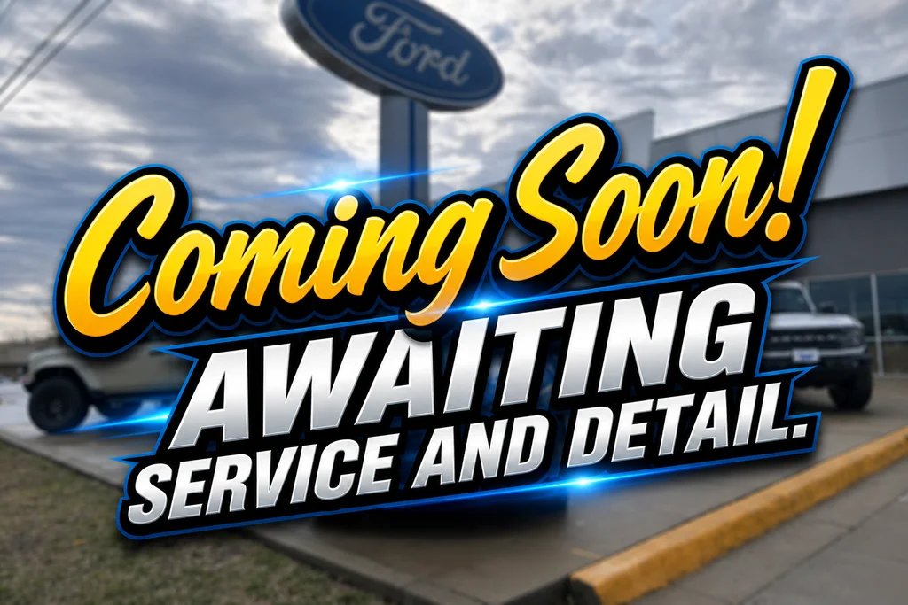 Used 2021 Magnetic Gray Metallic Toyota XLE image 4
