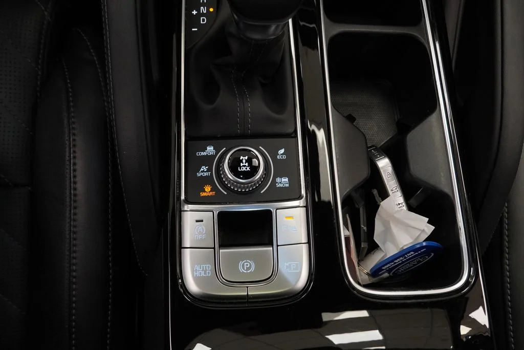 Used 2024 White Kia SX-Prestige X-Line image 40