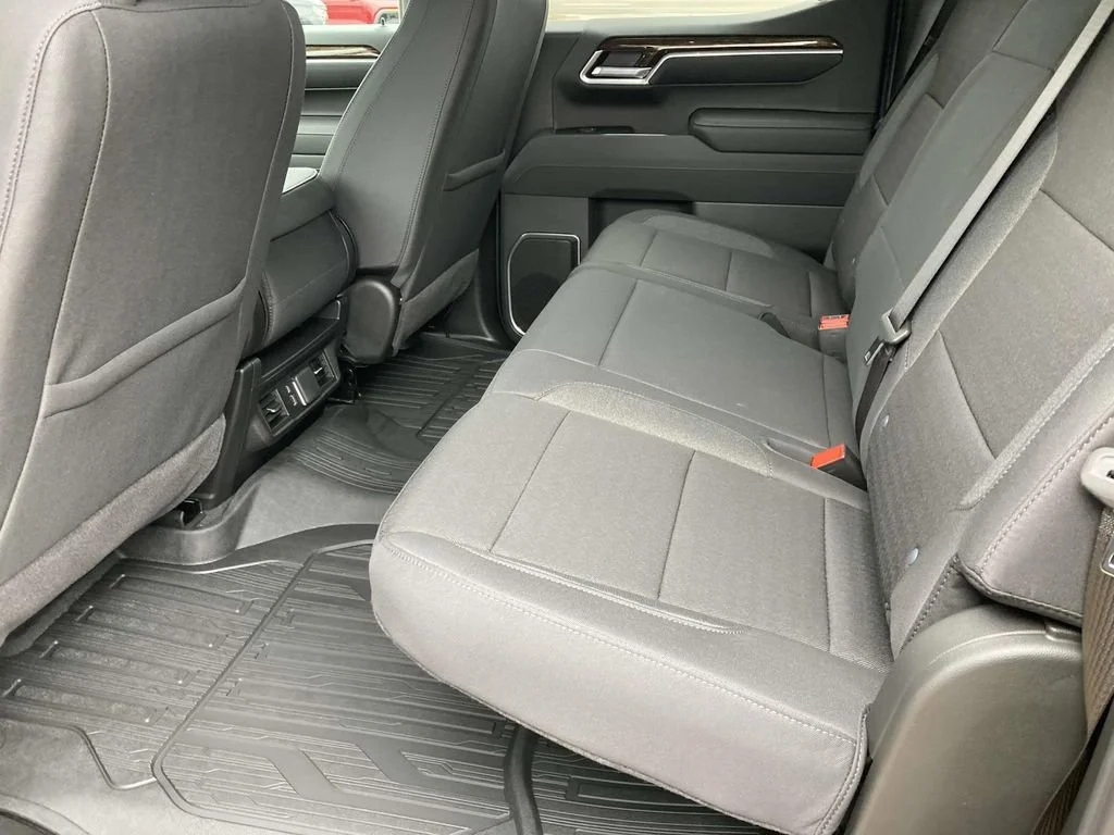 New 2026 Onyx Black GMC SLE image 12