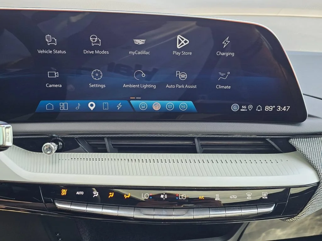 2026 Cadillac OPTIQ Sport - Photo 28