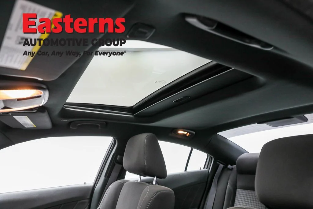 Used 2022 Gray Dodge SXT image 35