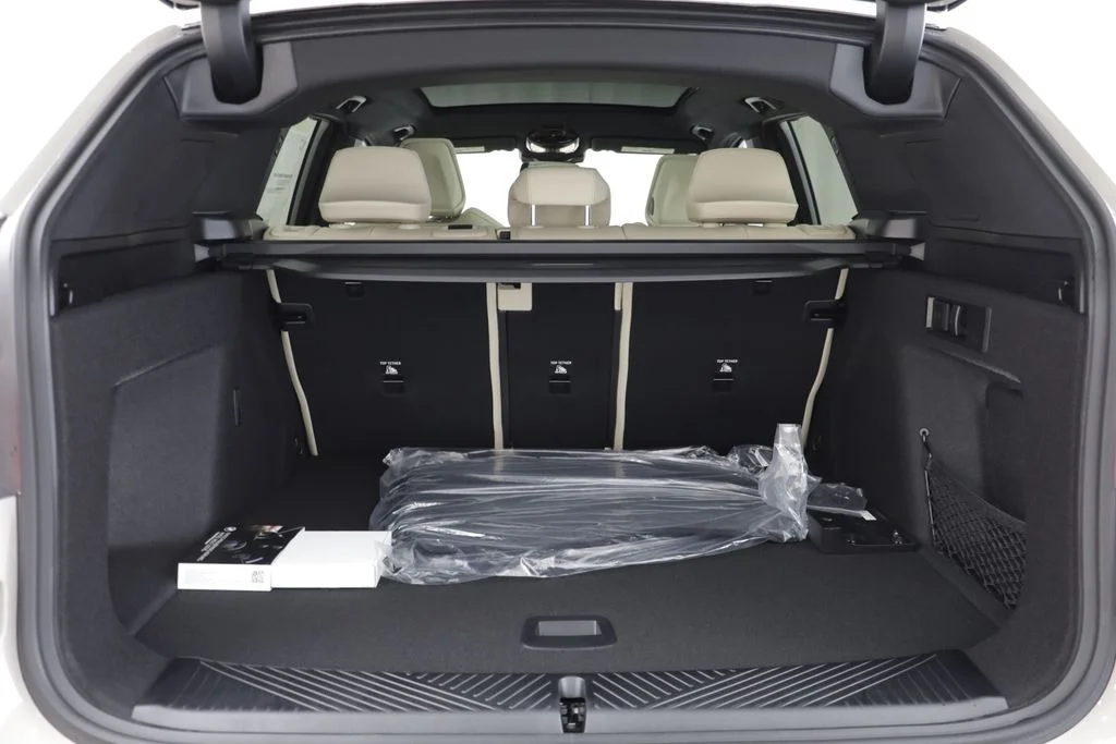 New 2026 Beige BMW 30 xDrive image 18