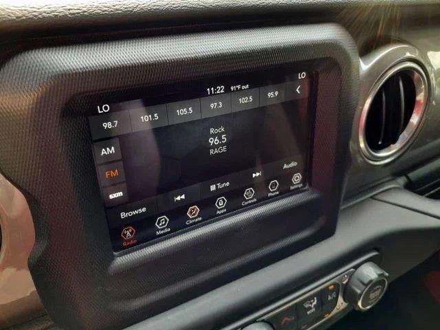 Used 2018  JEEP  image 21