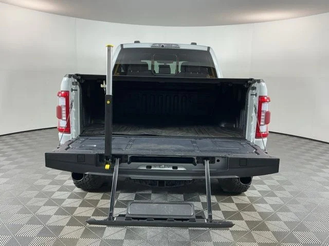 Used 2023  Ford Raptor image 8