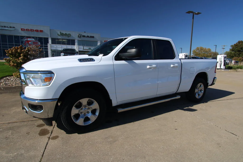Used 2022 Bright White Clearcoat Ram Big Horn/Lone Star image 17