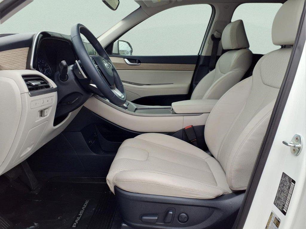 Used 2022 Hyper White Hyundai SEL image 9