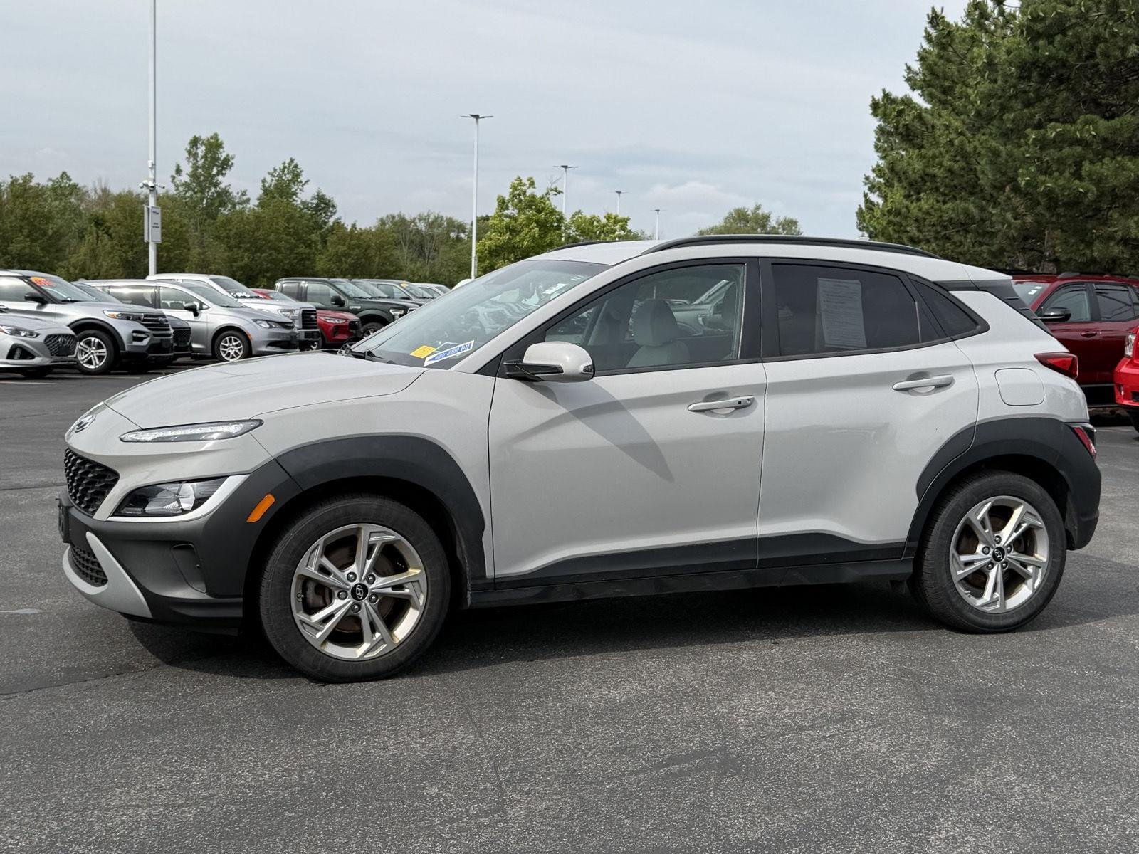 Used 2023 Cyber Silver Hyundai SEL image 4