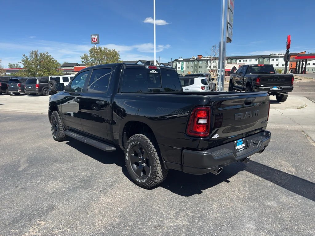 New 2026 Diamond Black Crystal Pearl-Coat Exterior Paint RAM Warlock image 3