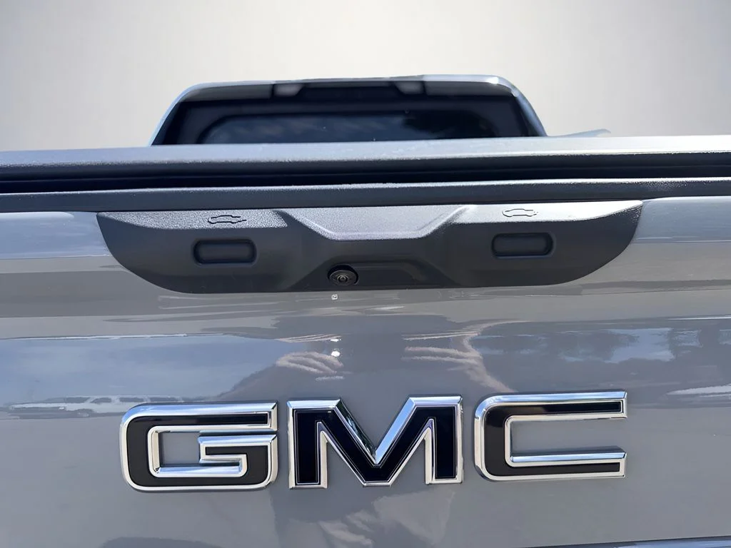 Used 2025 Gray GMC Denali image 31