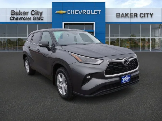 2024 Toyota Highlander LE