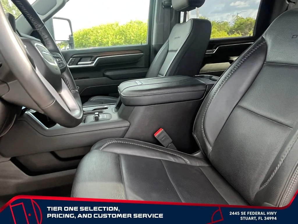 Used 2025 Summit White GMC Denali image 10