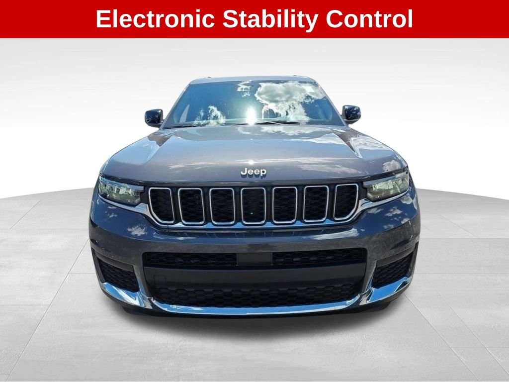 New 2026 Baltic Gray Metallic Clearcoat Jeep Altitude image 9