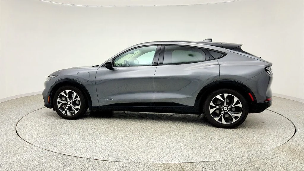 Used 2023 Carbonized Gray Metallic Ford Premium image 8