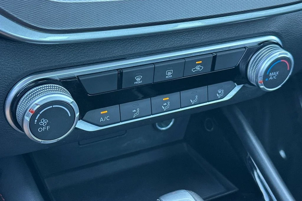 2025 Nissan Altima SR - Photo 22