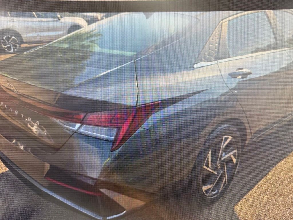 Used 2024 Gray Hyundai SEL image 2
