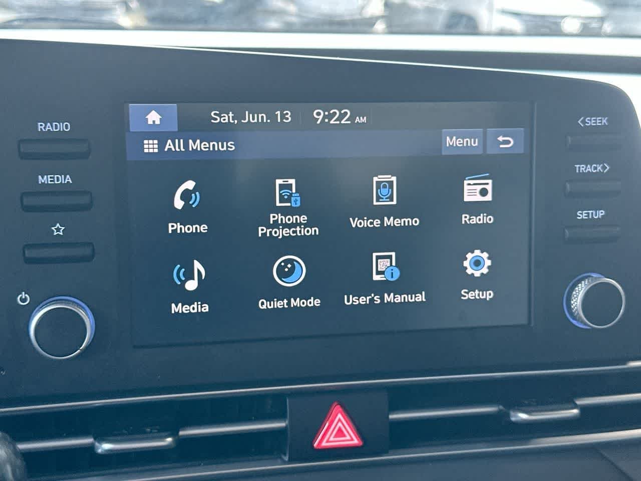 2025 Hyundai Elantra SE - Photo 18