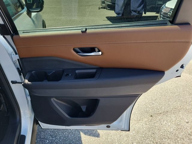 New 2026 Nissan Pathfinder Platinum