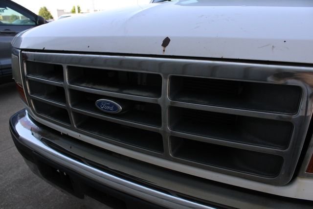 Used 1996 White Ford XL image 29